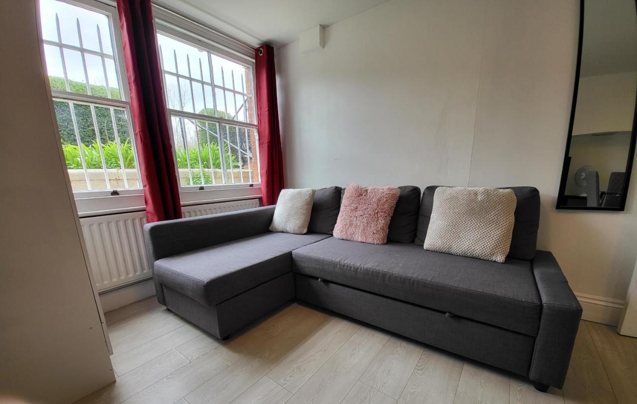לונדון Cosy Apartment By Clapham South Underground! מראה חיצוני תמונה