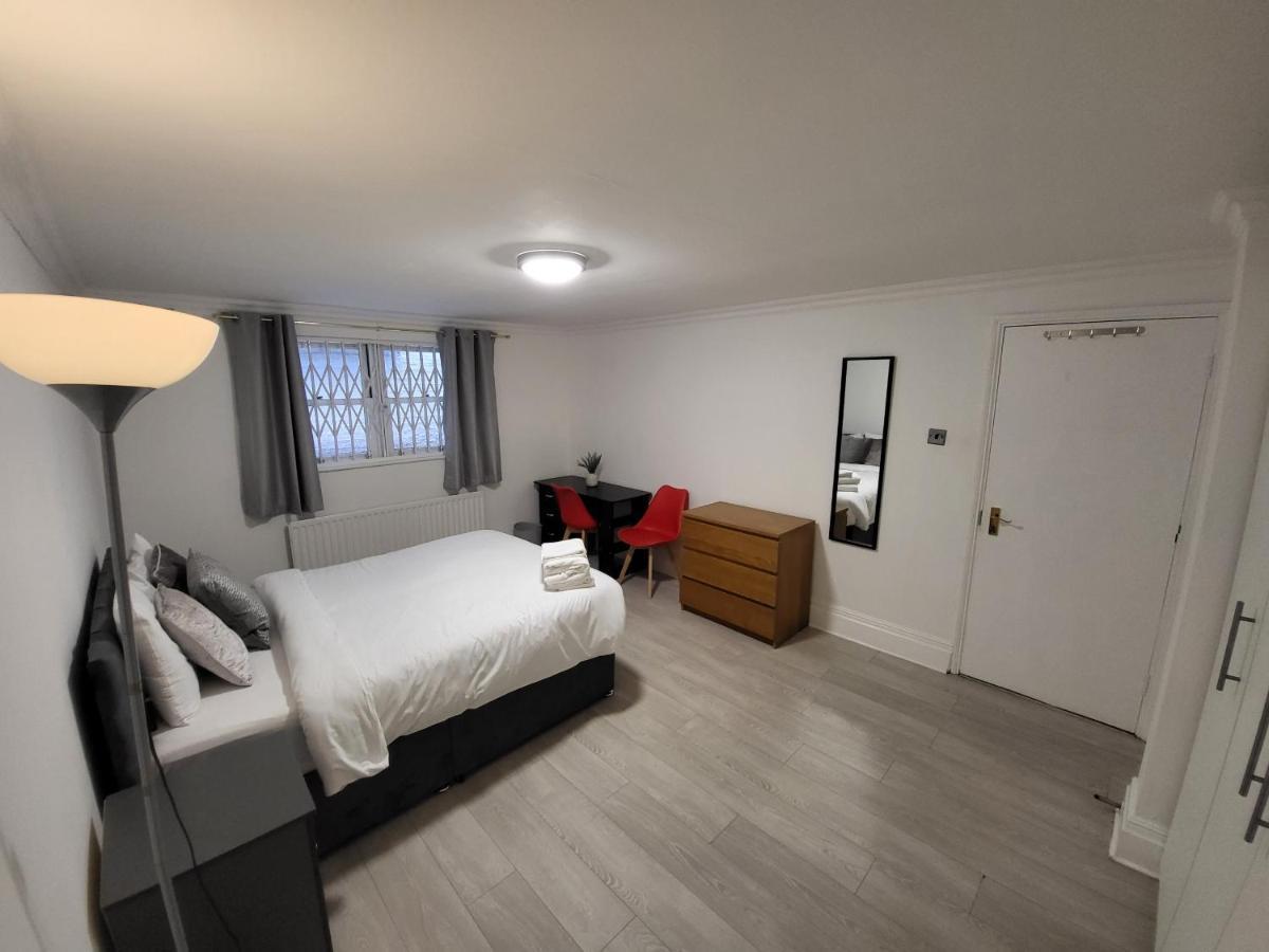 לונדון Cosy Apartment By Clapham South Underground! מראה חיצוני תמונה
