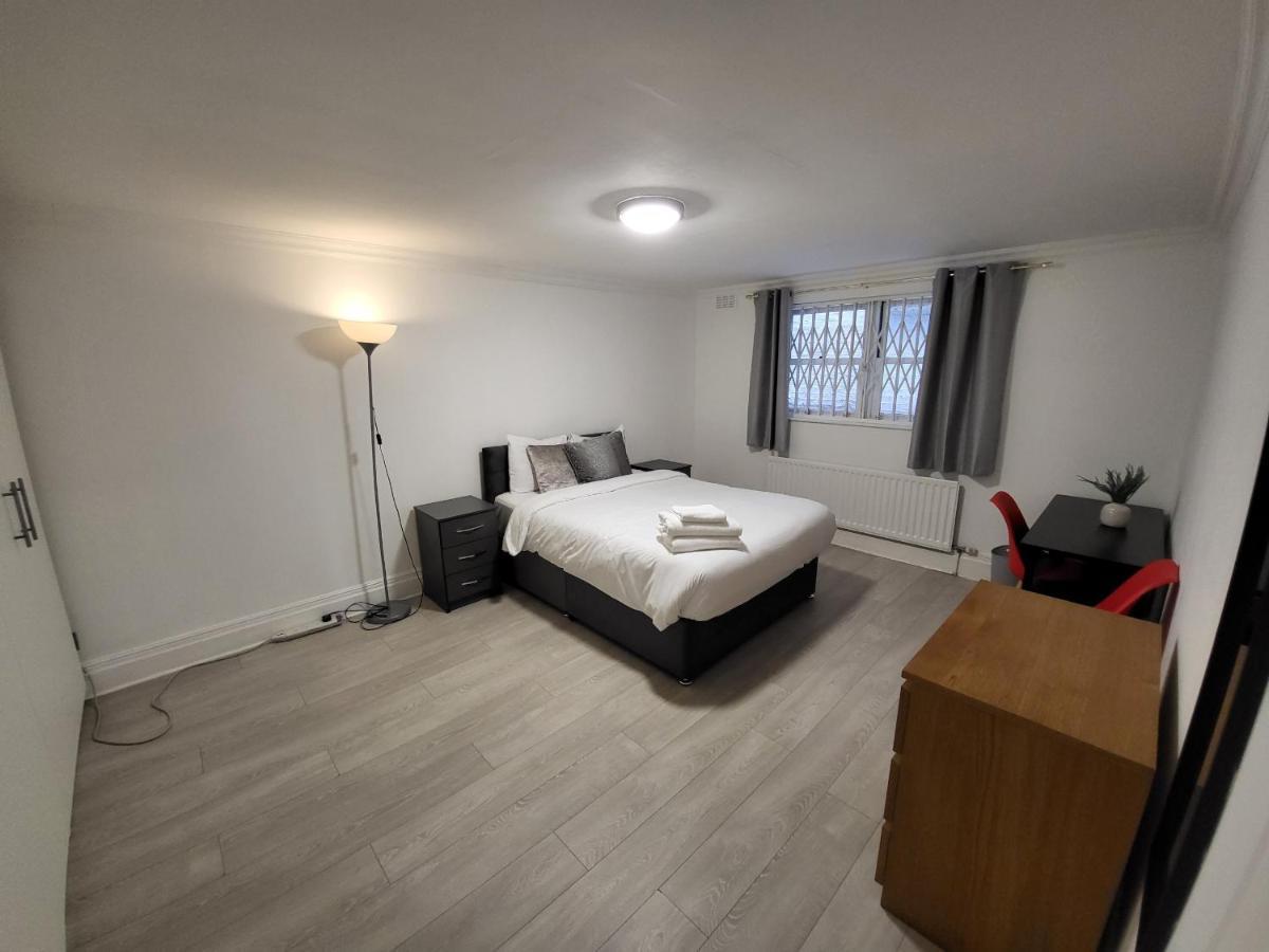 לונדון Cosy Apartment By Clapham South Underground! מראה חיצוני תמונה