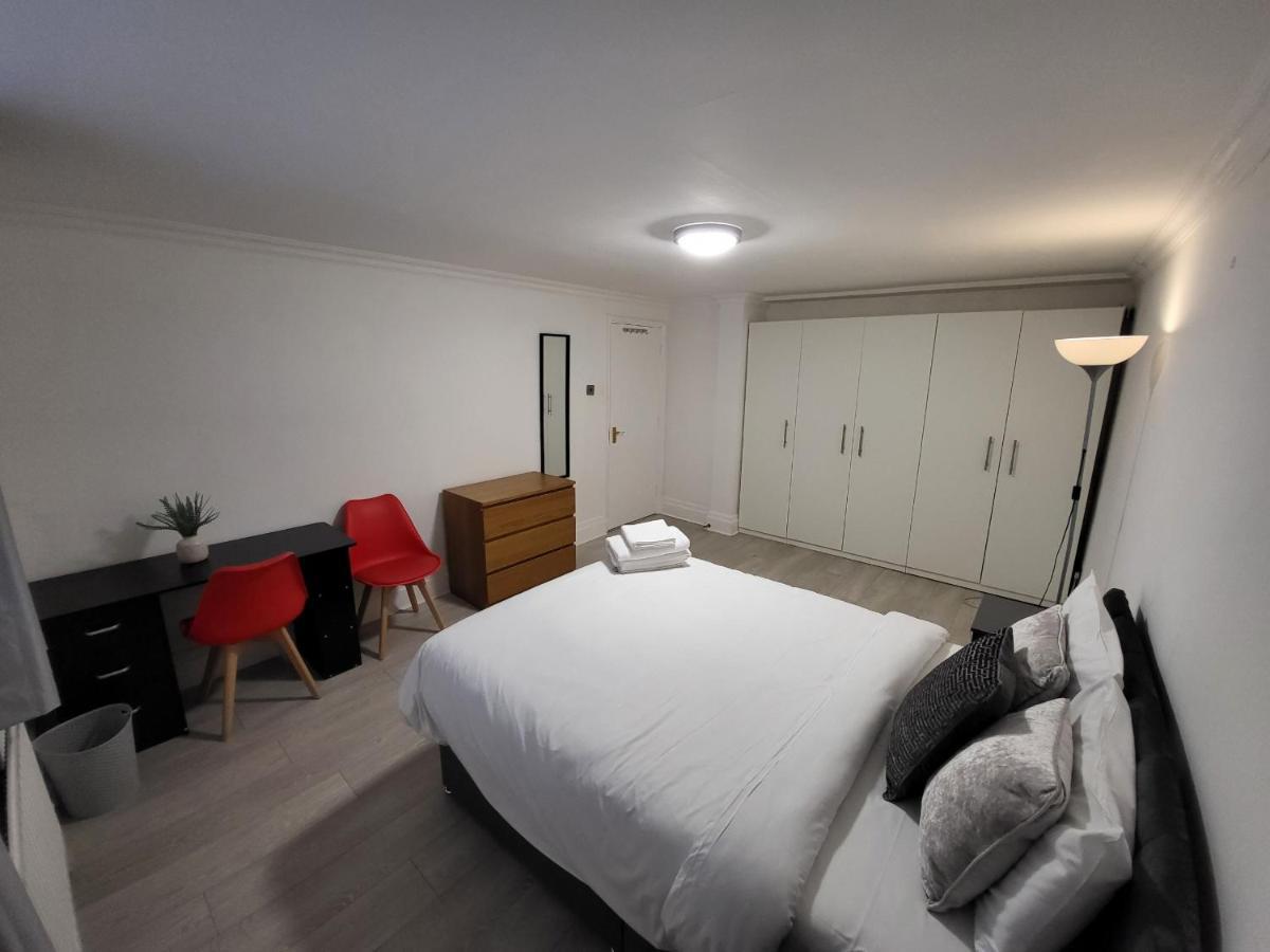 לונדון Cosy Apartment By Clapham South Underground! מראה חיצוני תמונה